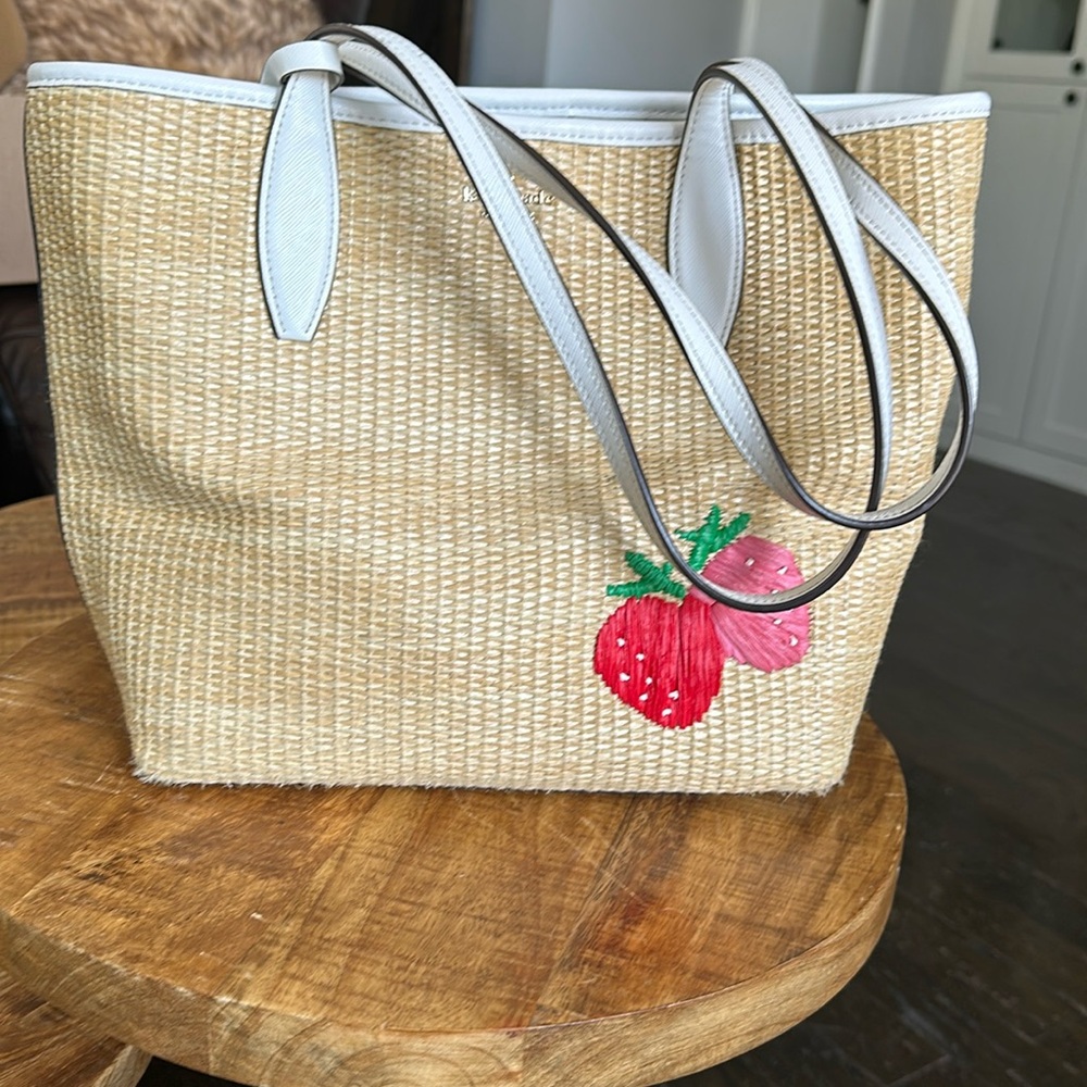 Cute raffia Kate Spade purse
